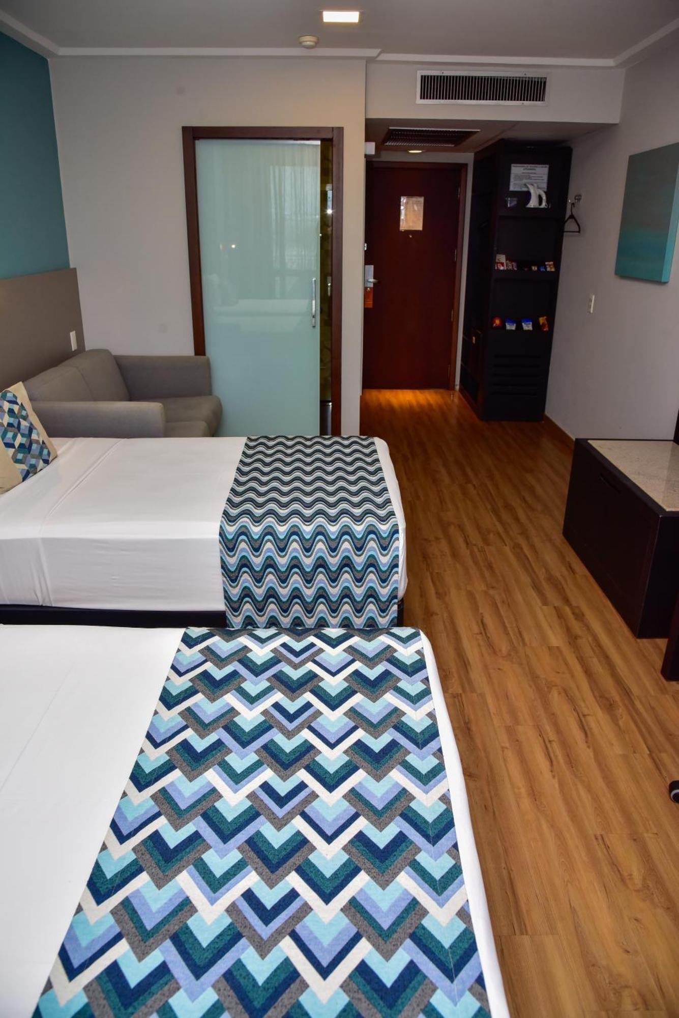 Comfort Suites Vitória Exteriér fotografie